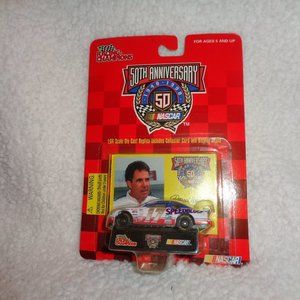 RACING Champions 1998 50th Anniversary Darrell Waltrip Speedblock #17 Car